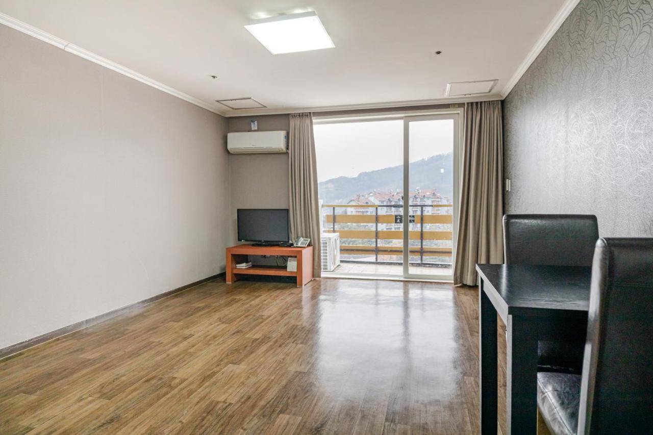 Hotel Bears Town Pocheon Exterior foto