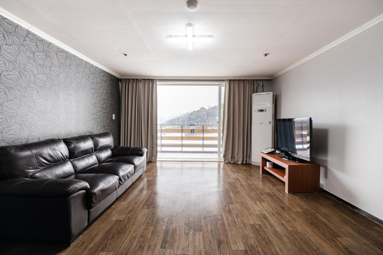 Hotel Bears Town Pocheon Exterior foto